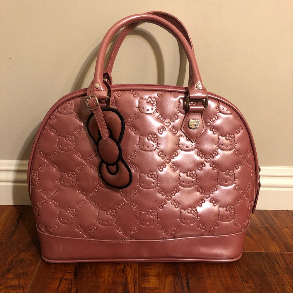 Loungefly Hello Kitty, Deep Rose